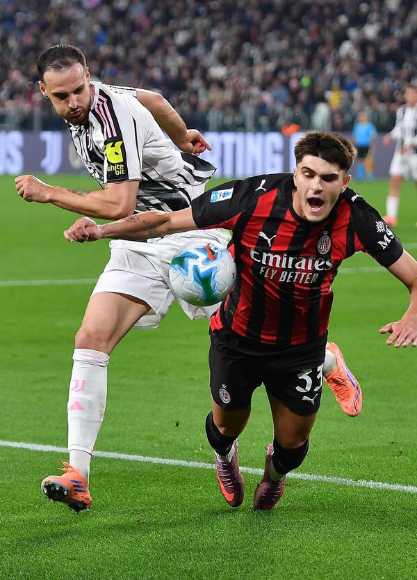 Juve-Milan &egrave; ufficialmente l&rsquo;anti-calcio. E che ridere leggere i quotidiani sportivi del giorno prima...