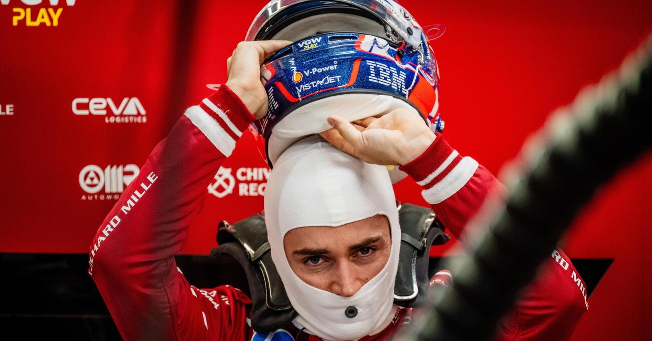 A Singapore Charles Leclerc ha distrutto la Ferrari, prima in pista e poi ai microfoni. E c&rsquo;&egrave; chi, invece, continua a mentire