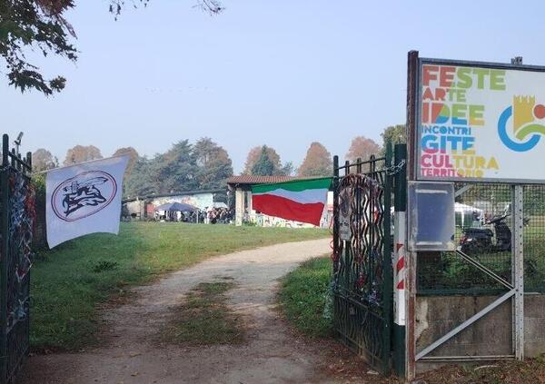 Nei circoli della destra profonda si fa strada un&#039;idea allettante, Meloni al Quirinale, lo abbiamo capito ascoltando il discorso di Alessandro Sallusti alla Festa del Sole