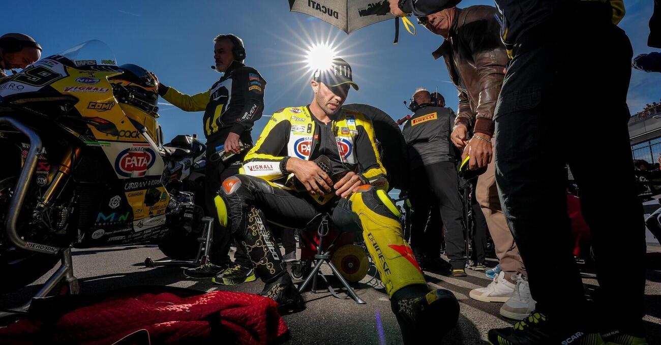 Ok i (soliti) lamenti di Toprak, ma sembra che in SBK sia nato un altro sport: &ldquo;rompere il ca*zo a Andrea Iannone&rdquo;