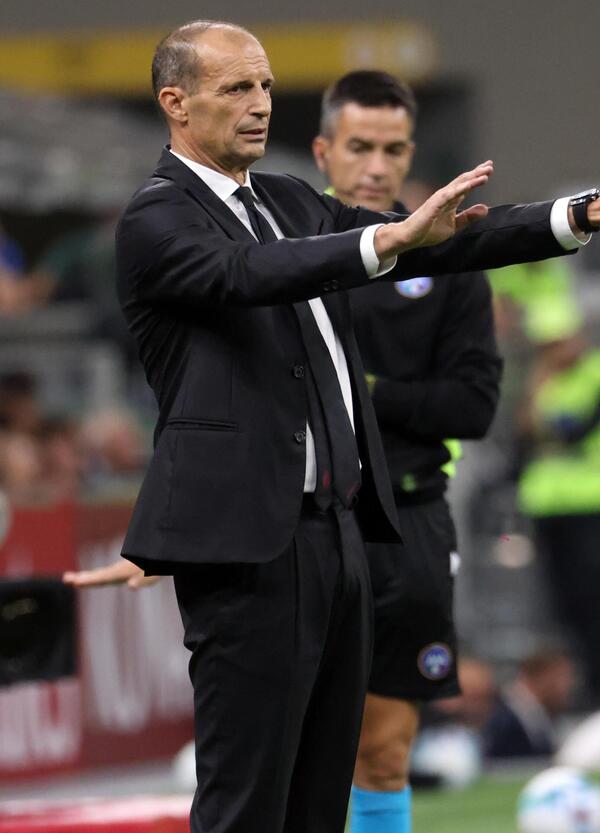 Allegri è il “primo leader politico del calcio italiano”, leggete “A corto muso”: un po' Renzi, un po’ Berlusconi, ma anche un po’ Andreotti…