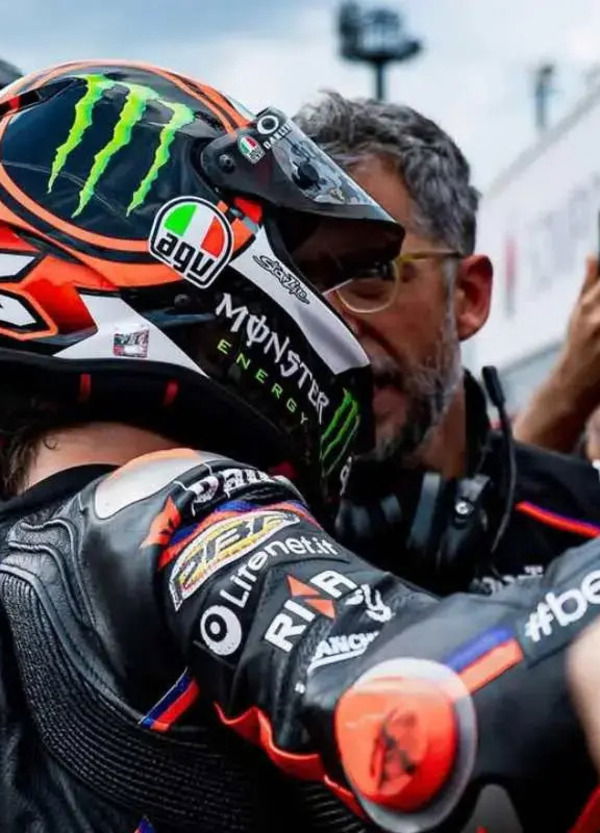 Il venerd&igrave; di Phillip Island? Marco Bezzecchi ingiocabile anche mezzo rotto (e in Aprilia si rischia una malsana idea). Pecco Bagnaia bene solo al mattino e con una richiesta&hellip;