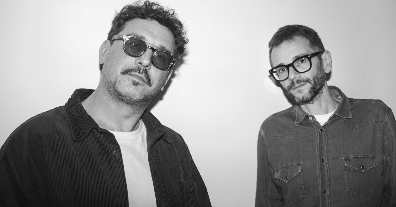 Willie Peyote ospite di MOW alla Festa del Cinema di Roma: &ldquo;Restare fedele a me stesso &egrave; il centro di tutto&rdquo;. L&rsquo;intervista al rapper e a Enrico Bisi, regista di Elegia Sabauda