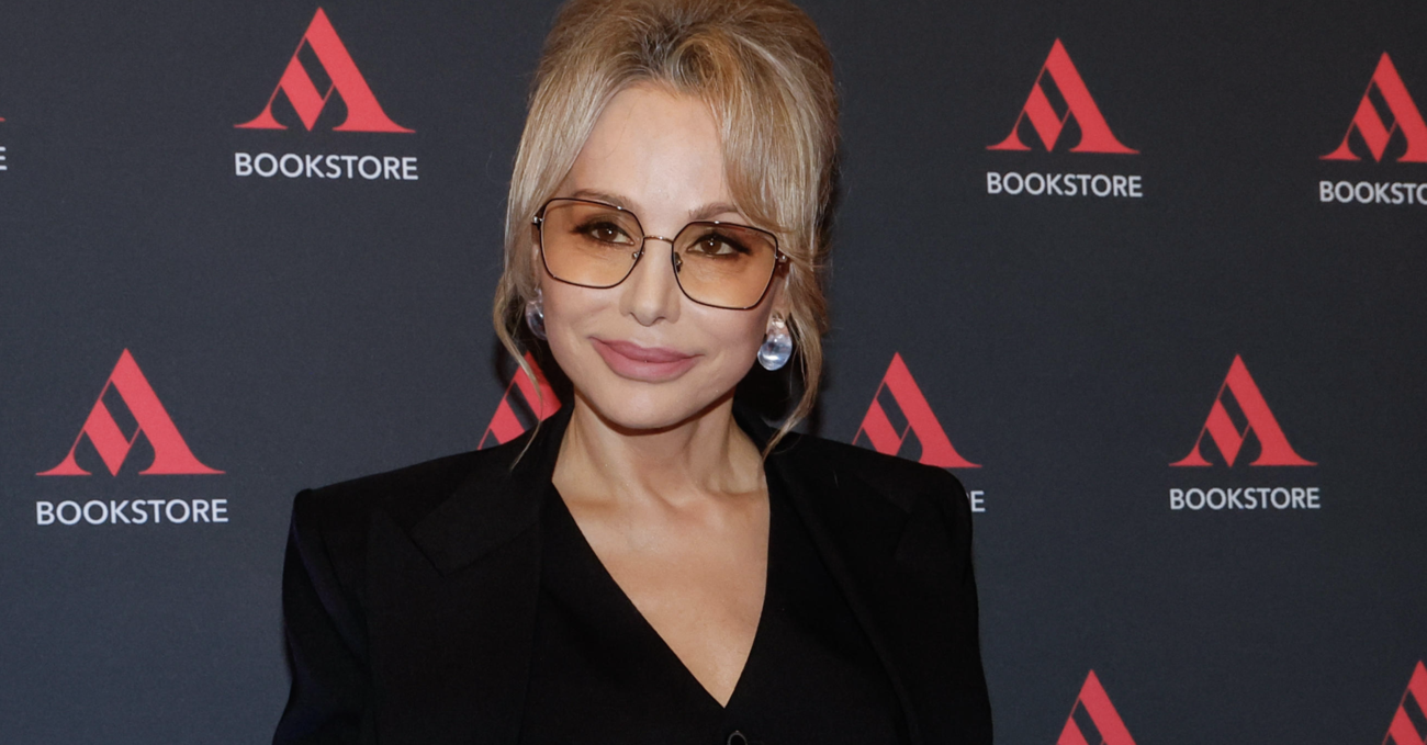 Marina Berlusconi fa resistenza intellettuale, denuncia l&rsquo;alleanza tra Big Tech e politica e pubblica solo libri seri: &egrave; la terza via liberale 