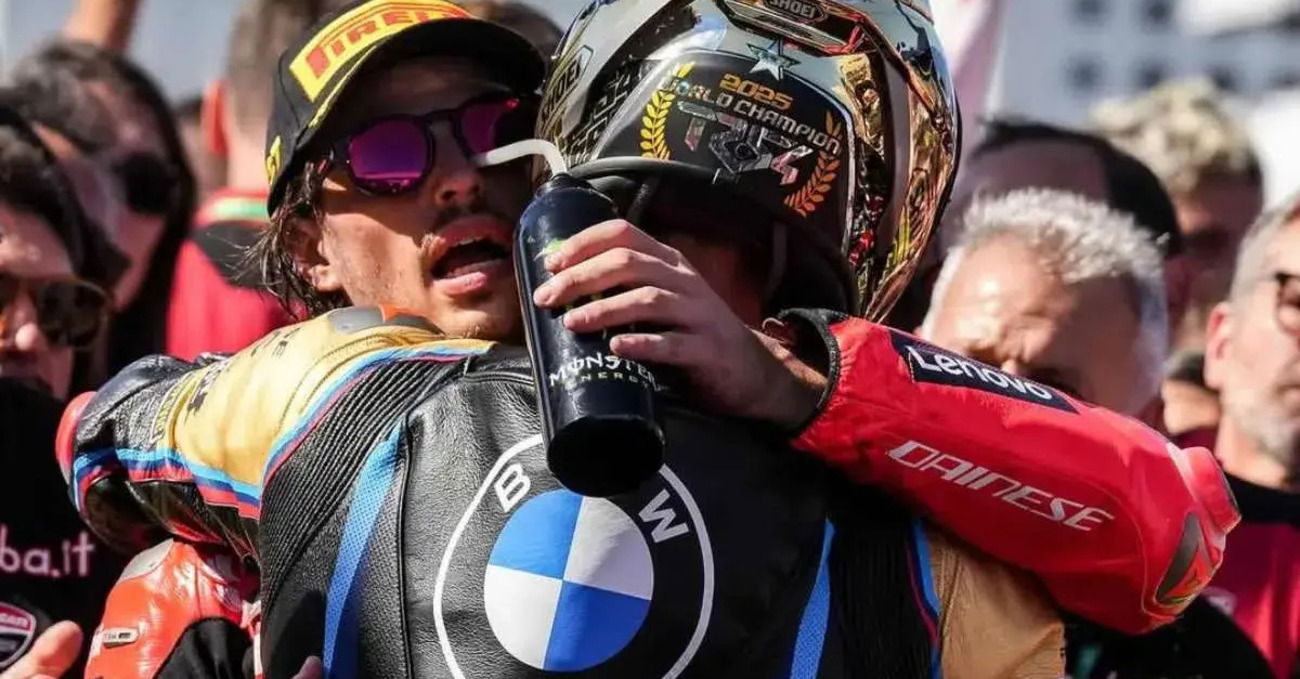 Toprak, Bulega (figlio e padre), Sofuoglu e un invito: innamoratevi di questa SBK fatta ancora di scusa, grazie, vergogna e potente umanit&agrave;