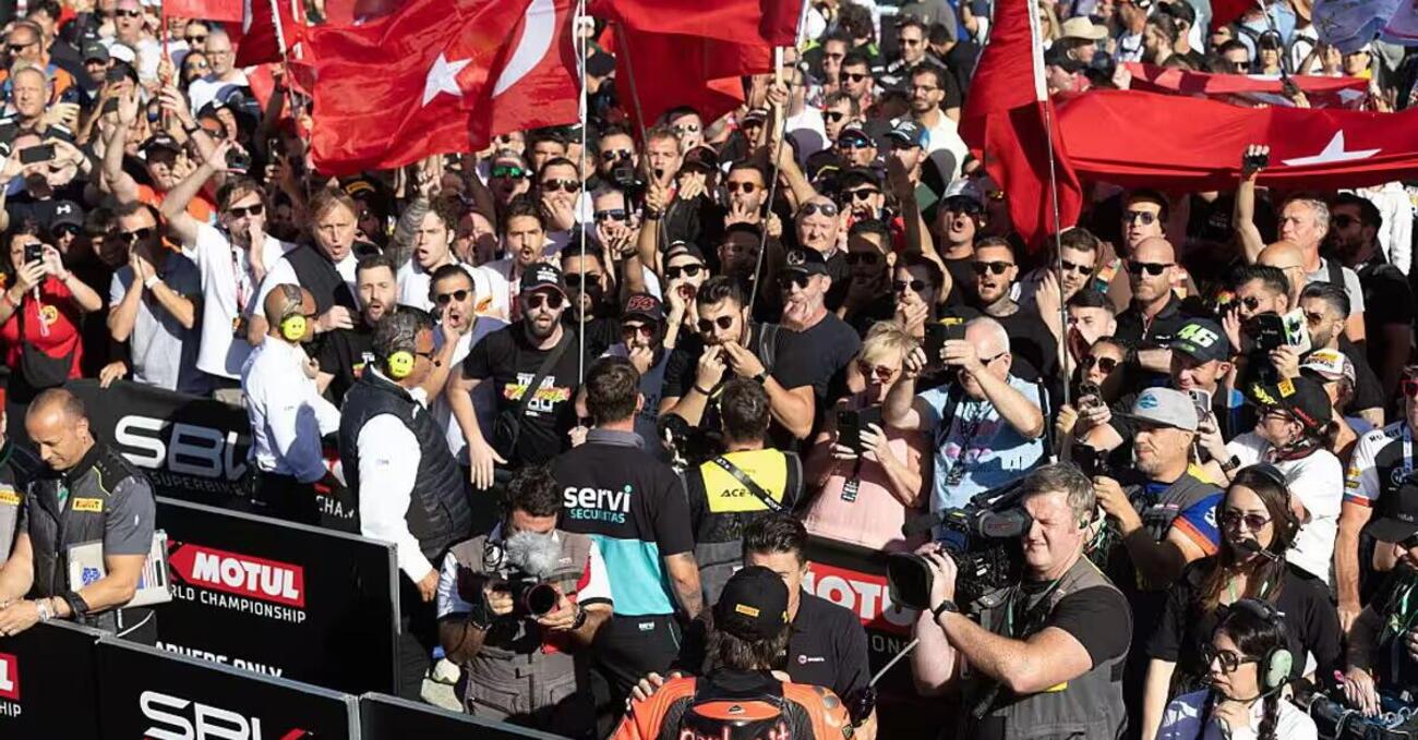 &ldquo;So dove abiti, ti taglio la gola&rdquo;: oh, ma state bene? Toprak e Sofuoglu non sono bastati e per Bulega &egrave; ancora l&rsquo;inferno. Pure Pecco Bagnaia c&rsquo;&egrave; andato di mezzo