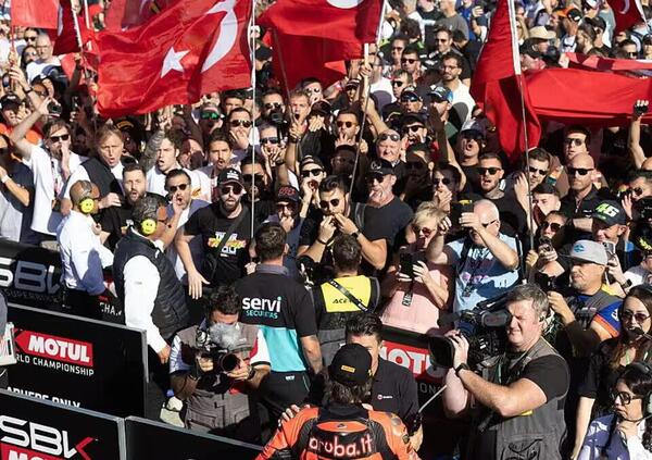 &ldquo;So dove abiti, ti taglio la gola&rdquo;: oh, ma state bene? Toprak e Sofuoglu non sono bastati e per Bulega &egrave; ancora l&rsquo;inferno. Pure Pecco Bagnaia c&rsquo;&egrave; andato di mezzo