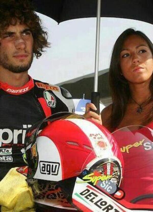 La Kate: “Così è triste! Marco quella volta…” Su Toprak, Bulega, questi 14 anni senza il SIC e il dovere di “riempire un ricordo” (asfaltando gli ultras nelle corse)