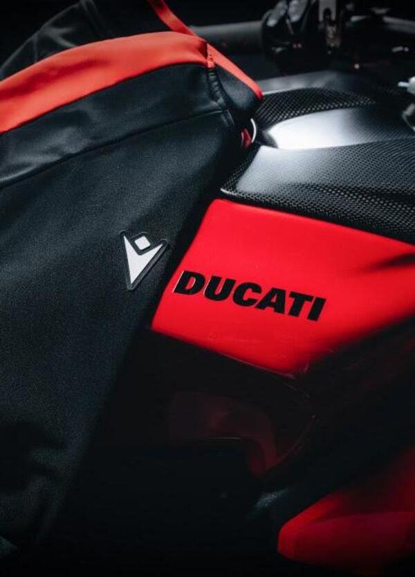 Prima il Bologna, poi Lamborghini, adesso Ducati: Macron ha trovato il modo di mettere insieme la MotorValley ed &egrave; bellissimo