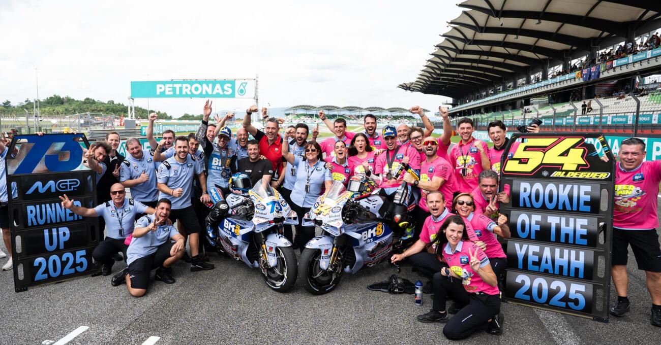 Vedi la Gresini Racing vincere tutto a Sepang e ti chiedi cosa sia vero e cosa no. Come se importasse qualcosa