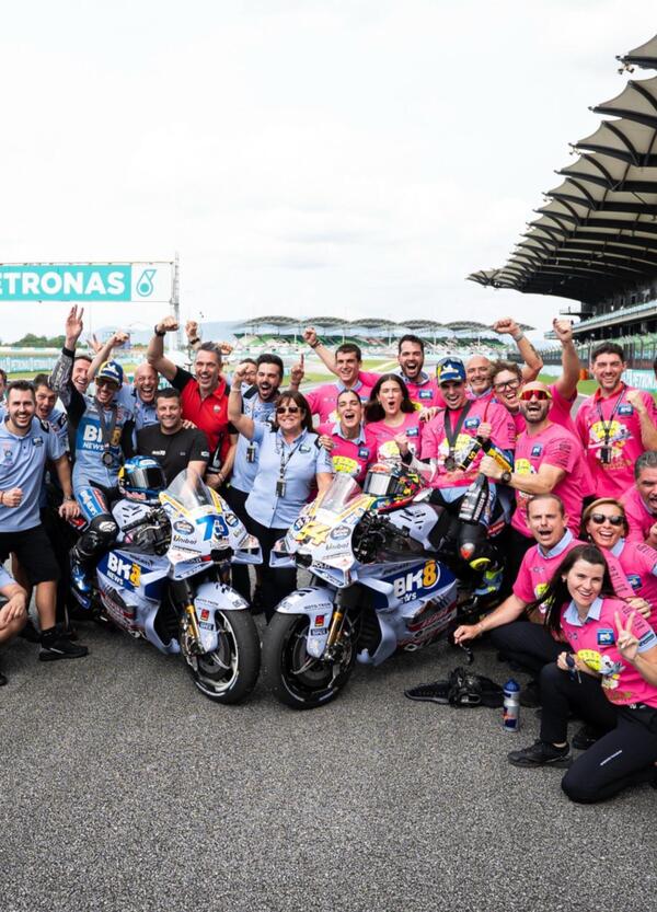 Vedi la Gresini Racing vincere tutto a Sepang e ti chiedi cosa sia vero e cosa no. Come se importasse qualcosa