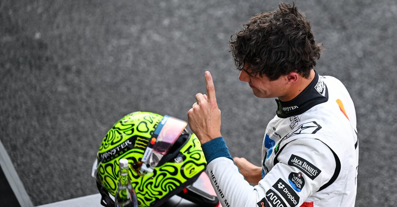 Norris, in Messico arriva una magia! L’inglese firma la pole precedendo una Ferrari rediviva e un Verstappen incaz*ato. La delusione? Ancora Piastri