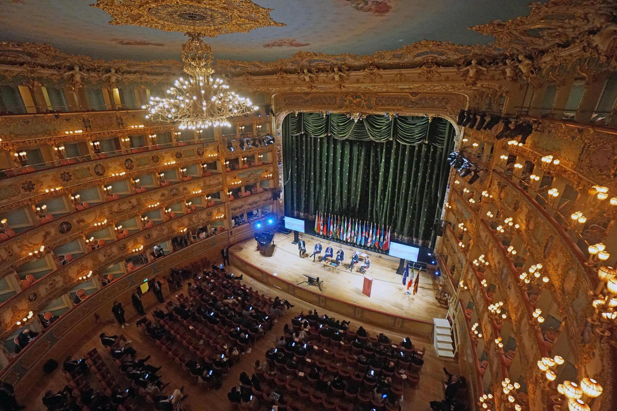 20251029 165728146 3237