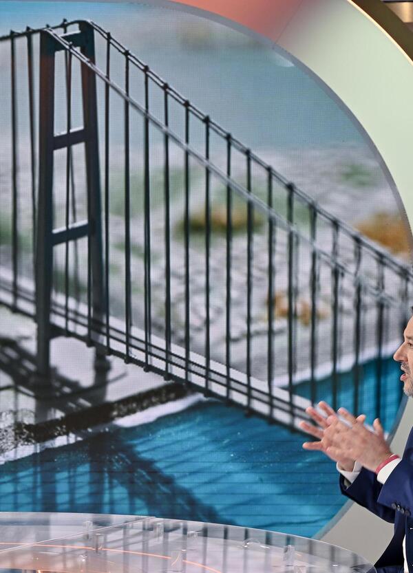 Il progetto del Ponte sullo Stretto &egrave; una cagata pazzesca. Chatgpt lo ha fatto meglio e ci fa risparmiare 8 miliardi subito e il 40% nel futuro