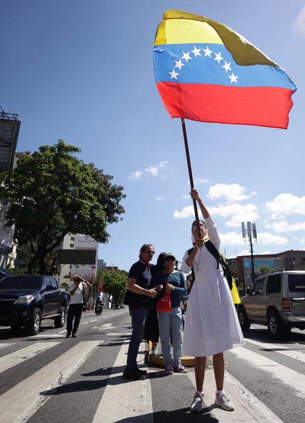 Trump prepara la guerra in Venezuela e a prenderlo in quel posto &egrave; Alberto Trentin che di sicuro non verr&agrave; rilasciato (da Maduro) finch&eacute; tutta questa storia non finir&agrave; 