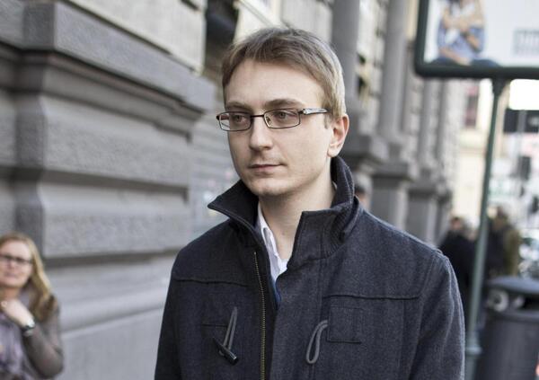 Delitto di Garlasco, la villa dove viveva Alberto Stasi non si riesce a vendere: nessuno vuole la casa di uno che ha ammazzato la fidanzata? E se invece di un assassino fosse innocente?