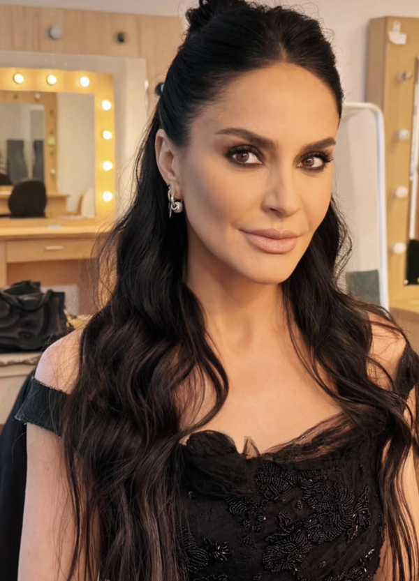 Ma chi è Adelina Elisei, moglie di Christian Chivu? Ecco la sua vita sui social, il lavoro e la tv in Romania