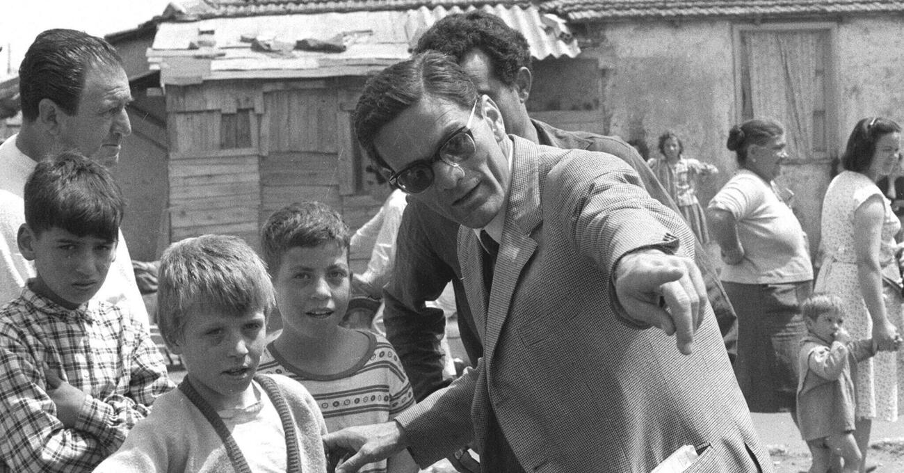 Lettera di Pasolini a Pasolini: "Scrivevo male e i miei film erano inguardabili". Oh, finalmente c'è qualcuno che ha il coraggio di dirlo