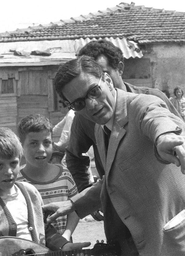 Lettera di Pasolini a Pasolini: "Scrivevo male e i miei film erano inguardabili". Oh, finalmente c'è qualcuno che ha il coraggio di dirlo