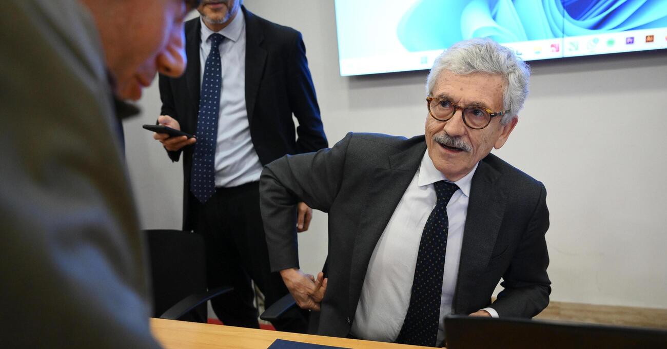 E se avesse ragione D&#039;Alema? La sua intervista a Cazzullo del Corriere della Sera dice due grandi verit&agrave;: cosa vuole fare la Cina con la guerra e qual &egrave; la migliore politica per i migranti in Europa