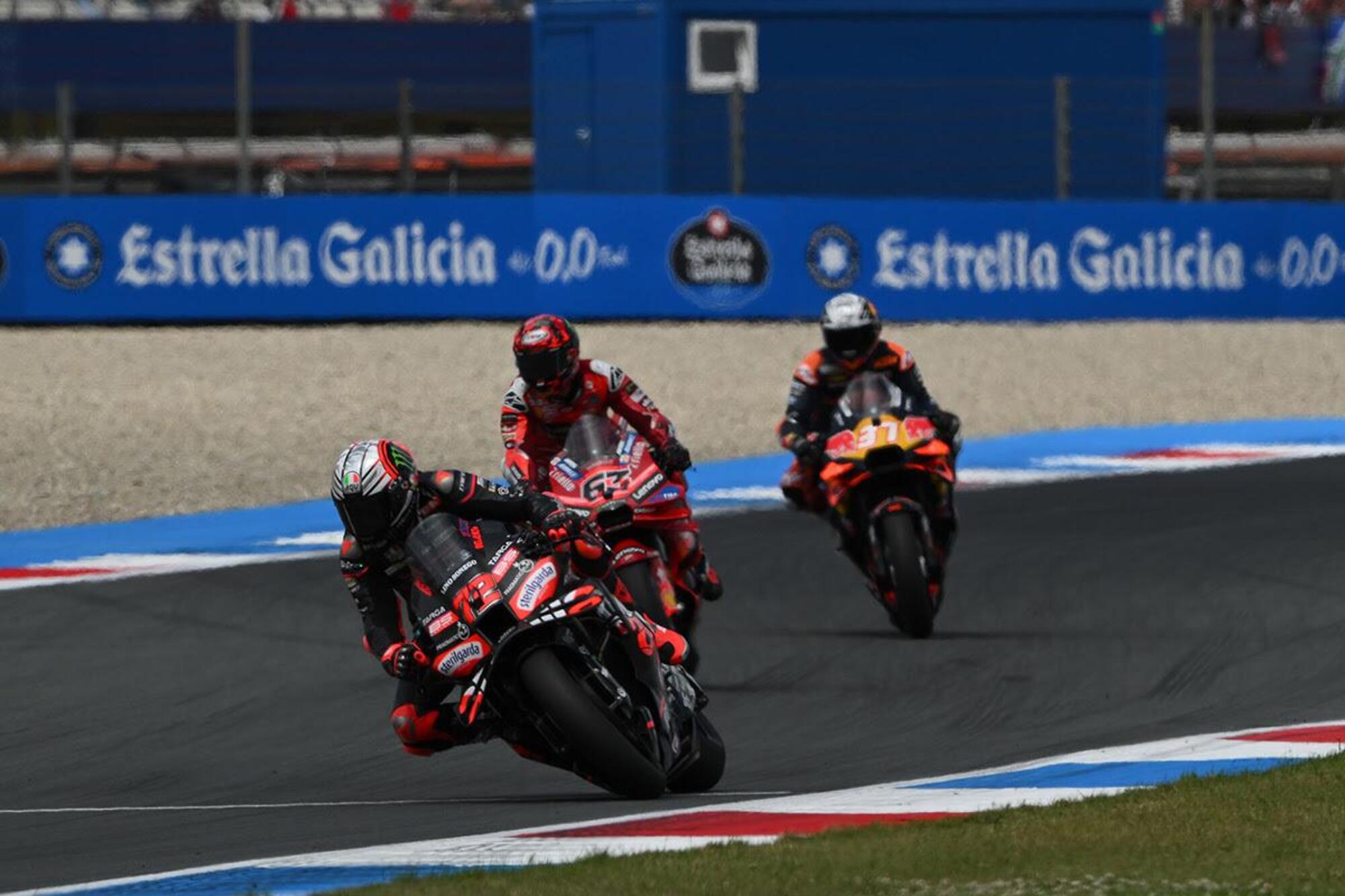 20251106 222336413 6100