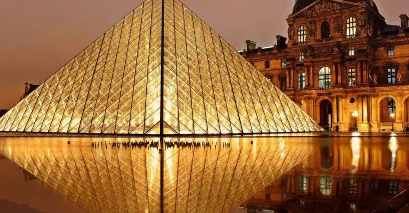 Davvero uno degli arrestati per il colpo al Louvre &egrave; un mago delle moto? S&igrave;, i suoi video sono virali e c&rsquo;&egrave; altro da dire&hellip;