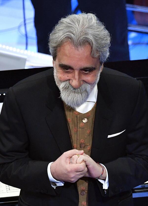 Ode a Peppe Vessicchio (non Beppe), ora Dio si metter&agrave; in fila con il flauto per farsi dirigere da lui