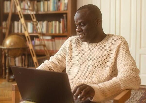 Che fine ha fatto Dikele Distefano? Da Esse Magazine a predicatore del Signore sui social&nbsp;&egrave;&nbsp;un&nbsp;attimo, e diciamo che non ce lo aspettavamo