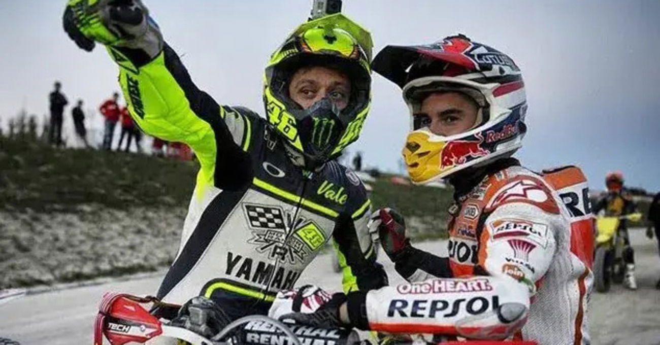 [VIDEO] &ldquo;Marc contro Marquez&rdquo; e &ldquo;l&rsquo;arte del comeback&rdquo; spiegata anche a Pecco Bagnaia: beccatevi questo Marc Marquez (anche su Valentino Rossi)