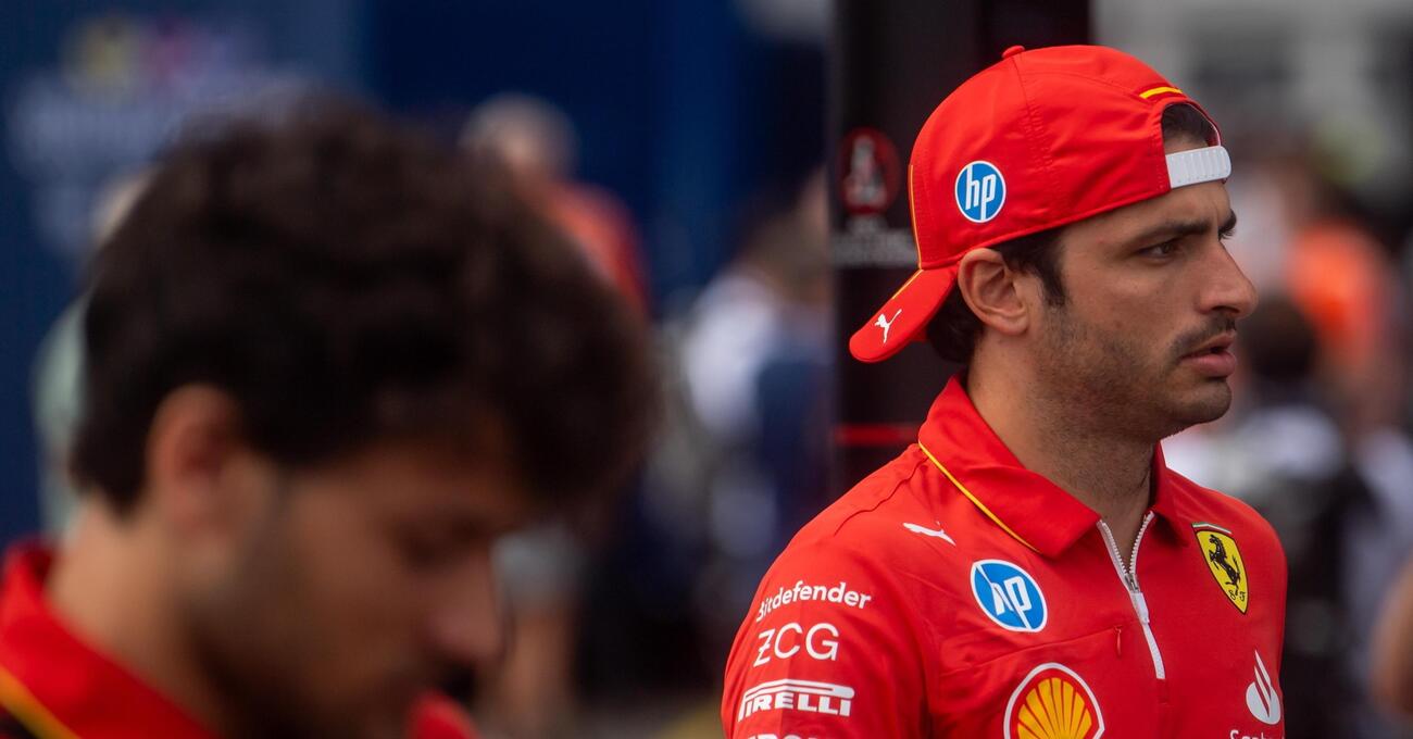 Ferrari, Elkann attacca i piloti e dalla Spagna rispondono con la solita storia: &ldquo;Sainz non si lamenta e pensa a guidare&rdquo;. Amici spagnoli, sveglia&hellip;