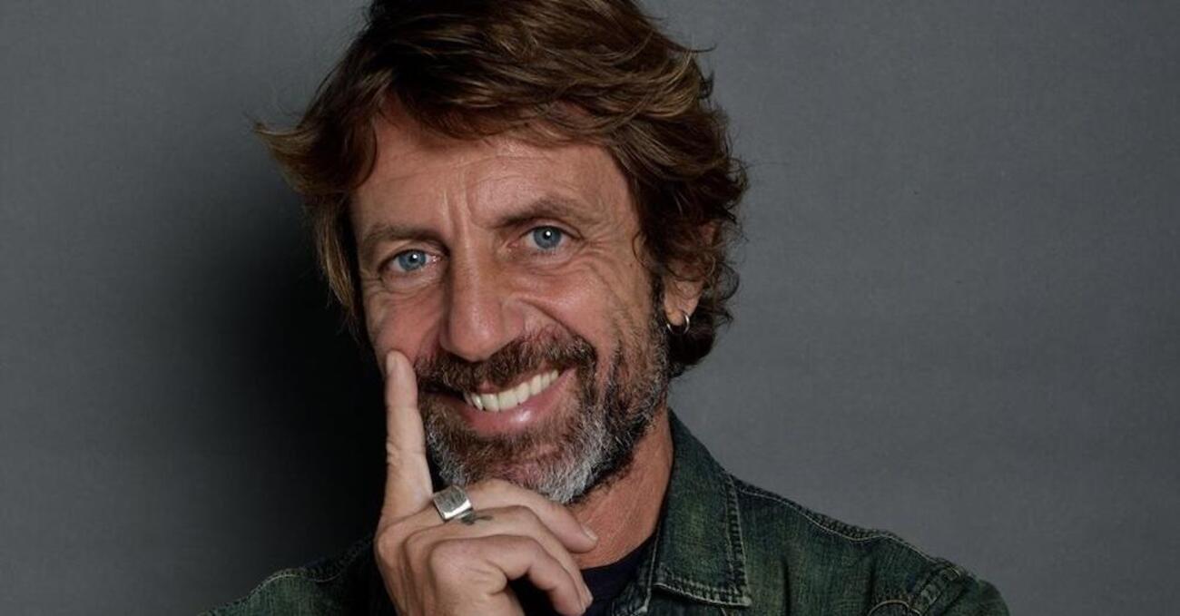 Il direttore del Day Time Rai, Angelo Mellone, parte con un podcast su Chora Media, Ripetizioni d&rsquo;amore. Sembrano i &ldquo;comizi&rdquo; di Pasolini ma &egrave; tutto nei giorni nostri: lo abbiamo intervistato