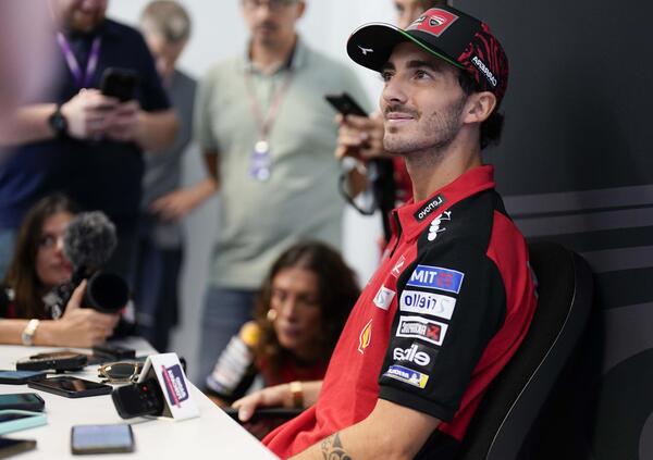 La MotoGP a Valencia sar&agrave; un circo: Pecco Bagnaia sembra rinato, Marco Bezzecchi &egrave; l&rsquo;uomo da battere e Pedro Acosta punta a tingersi i capelli