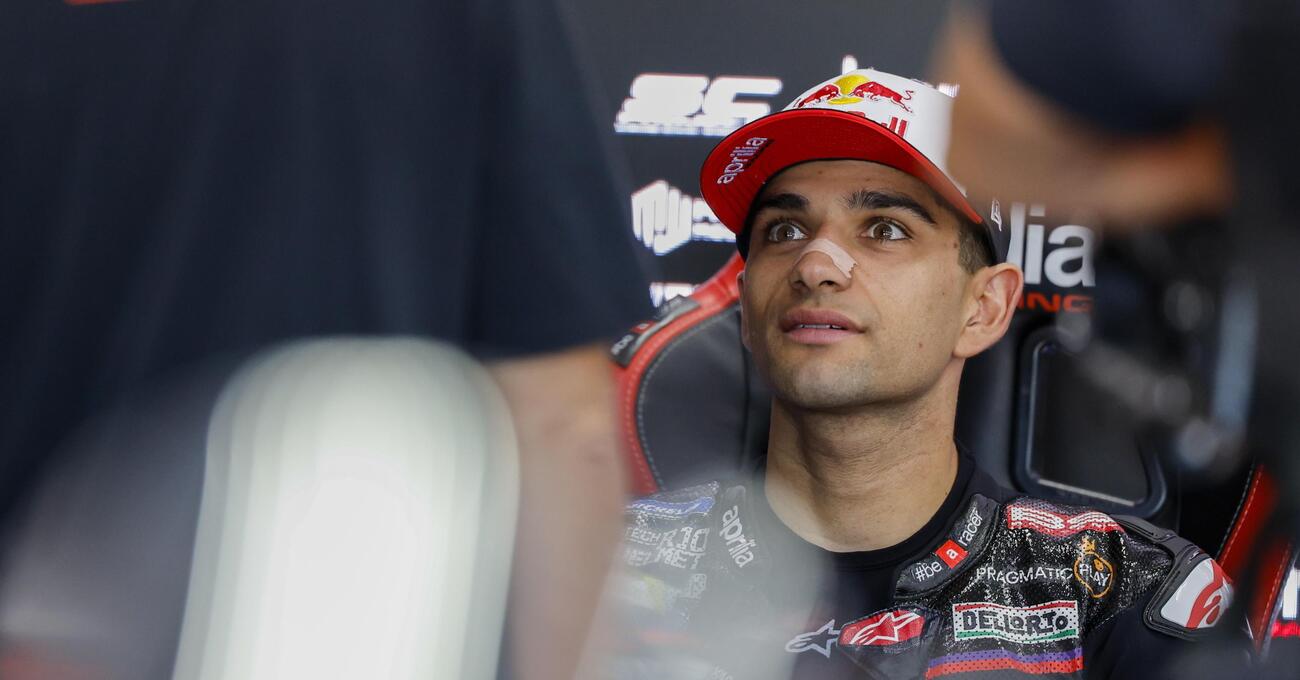 Valencia sta per darci la gara dell&rsquo;anno tra Acosta e Bezzecchi? Intanto Bagnaia &egrave; tornato a soffrire (e nei test sar&agrave; durissima)