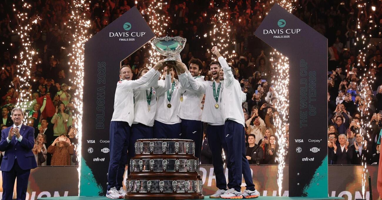 Se la Gazzetta mette in apertura la Coppa Davis (e non il derby di Milano) significa che qualcosa nello sport italiano sta cambiando per sempre (e che questo calcio forse ci piace meno)