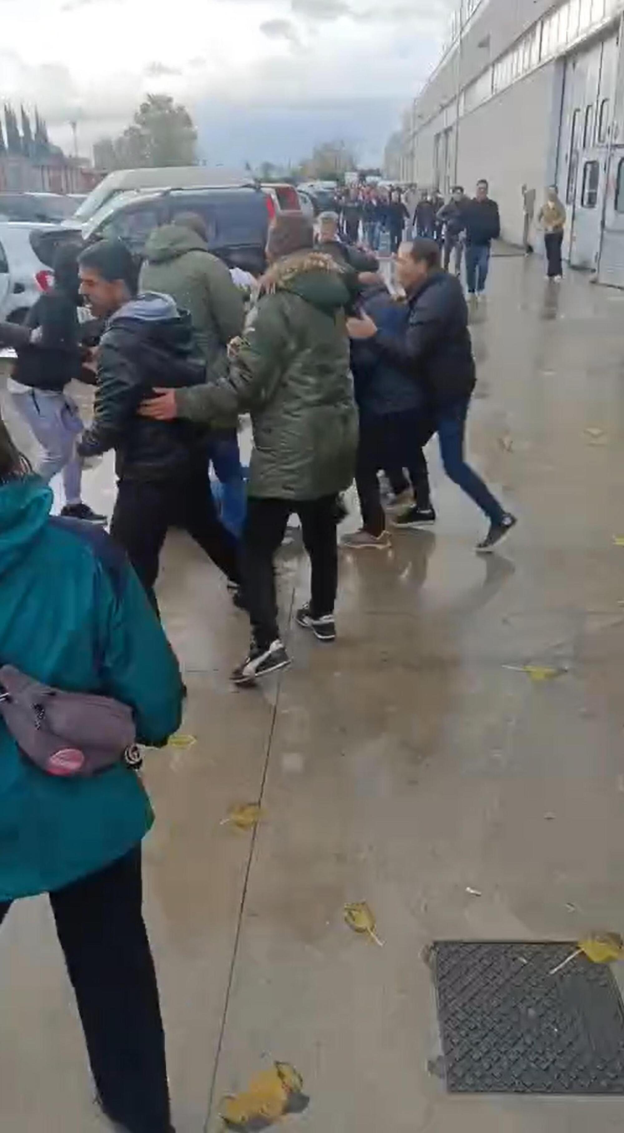  L&#039;aggressione agli agenti della Digos