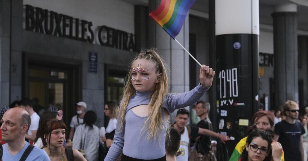 Chiamatela con il suo nome: in Inghilterra partir&agrave; una sperimentazione su 200 bambini con meno di 11 anni che &ldquo;vogliono&rdquo; cambiare sesso (o sono i loro genitori woke che desiderano figli trans?)