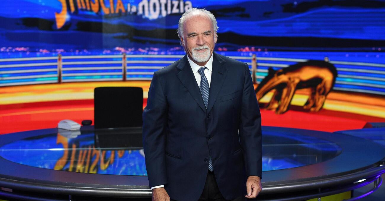 Come lotta Antonio Ricci: Striscia la Notizia torna su Canale 5 a gennaio, ma un format simile pu&ograve; reggere in prima serata? E chi ci lavora &egrave; in bilico da mesi in mezzo a queste tarantelle