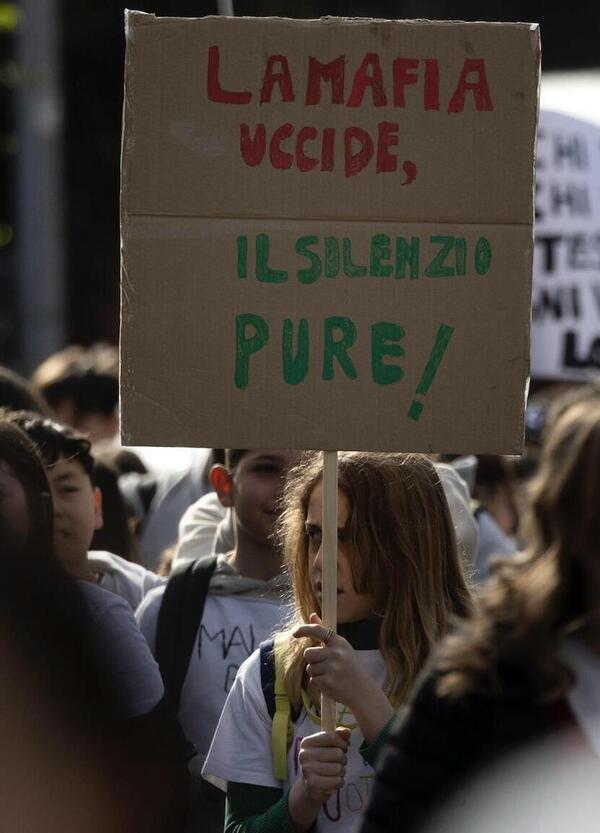 Hydra e il &ldquo;triumvirato&rdquo; tra &lsquo;ndrangheta, albanesi e narcos. L&#039;intervista a Ricciardelli di Parliamo di mafia