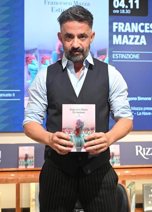 L&#039;Hemingway italiano si chiama Francesco Mazza. Lo abbiamo seguito in un match di jiu jitsu e parlato del suo romanzo Estinzione: &ldquo;Il capitalismo vuole solo surrogati dell&rsquo;amore&rdquo; 