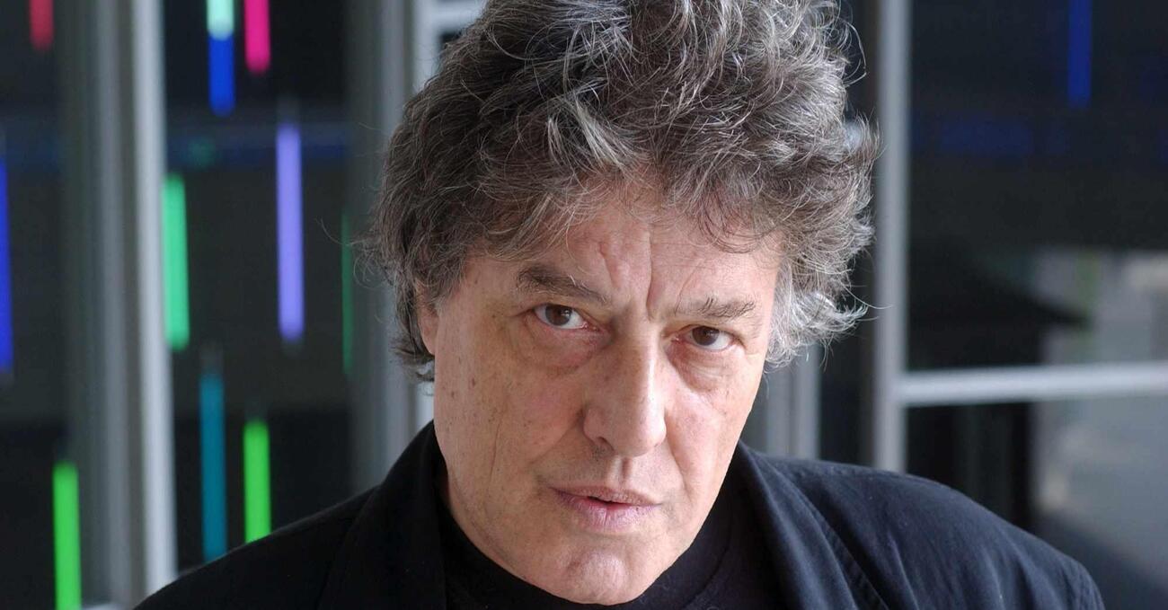 Tom Stoppard &egrave; tornato agli d&egrave;i: il segreto della tragicommedia, la grazia del Teatro e la magia che continua a salvarci