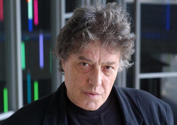 Tom Stoppard &egrave; tornato agli d&egrave;i: il segreto della tragicommedia, la grazia del Teatro e la magia che continua a salvarci