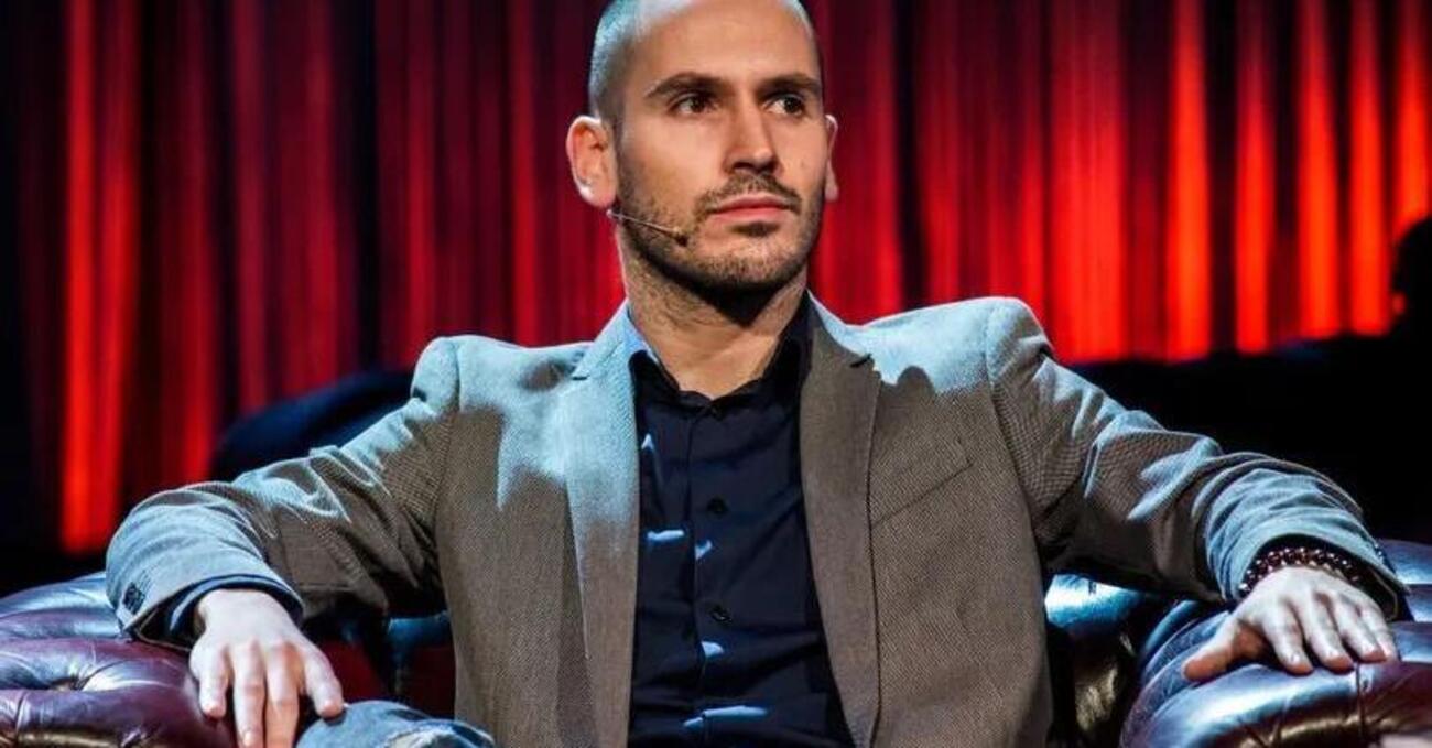 Delitto di Garlasco: preparatevi alla tempesta narrativa sul &ldquo;mostro&rdquo; Andrea Sempio. I &ldquo;nuovi indizi&rdquo; oltre il DNA, il movente &ldquo;nella sfera pi&ugrave; intima&rdquo; e le indiscrezioni (ma pure una paradossale verit&agrave;)