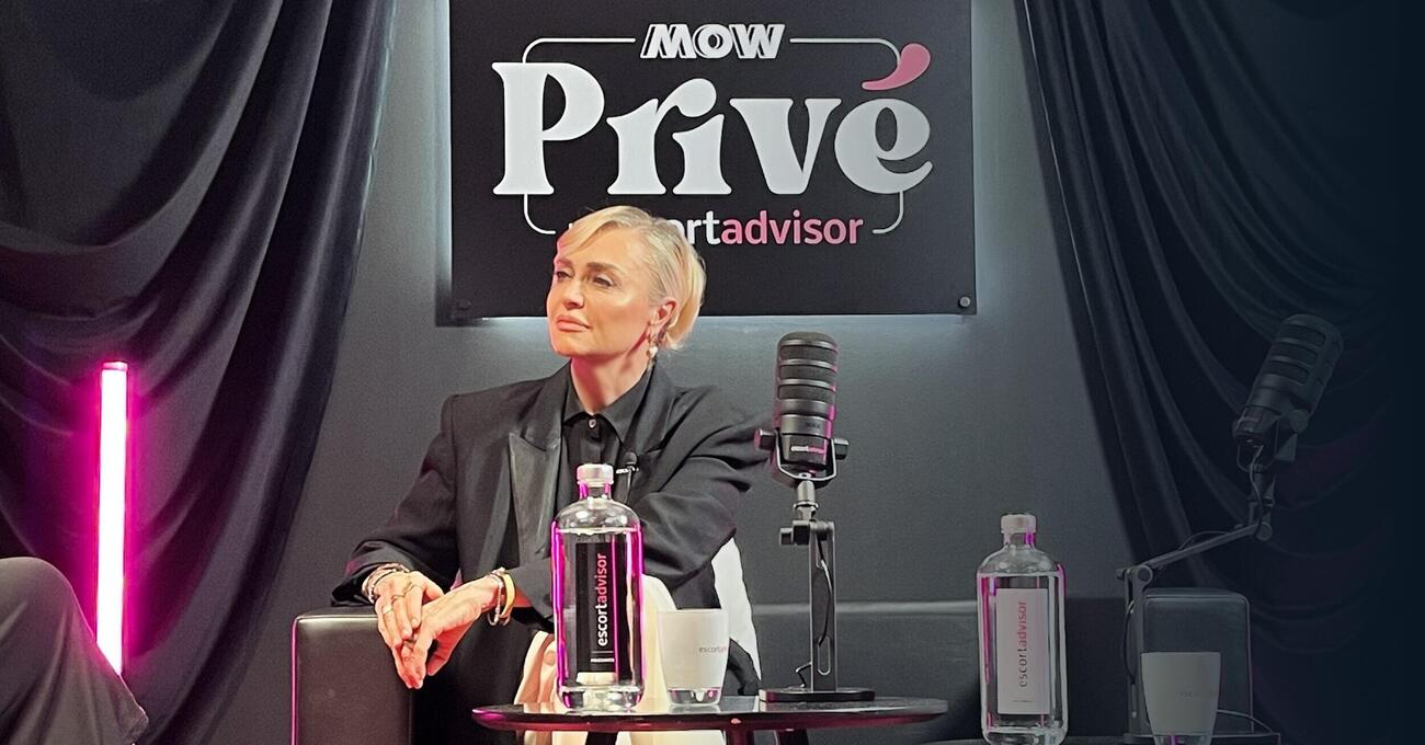 Paola Barale dorme solo con il suo cane. E sulla libert&agrave;, i piedi e The Traitors Italia&hellip; Tutto a MOW Priv&eacute; by Escort Advisor