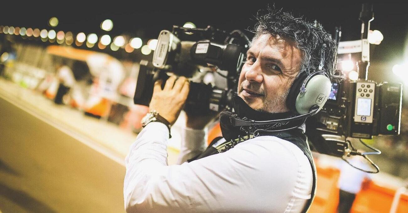 Dietro la MotoGP con Alessandro Vermini, Pillola: &ldquo;Valentino diventava Dio, diventava Goldrake. All&rsquo;inizio non capii Marquez. I piloti? Vincono e si allontanano&rdquo;