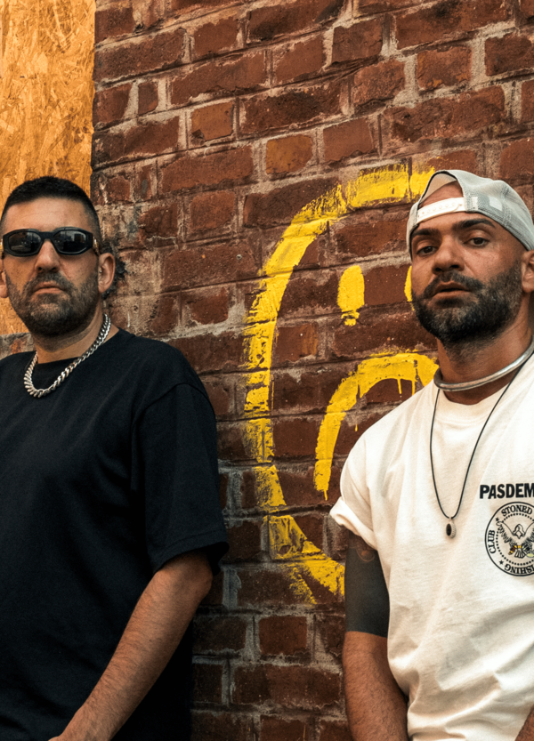 Intervista con En?gma, fuori con &ldquo;T&egrave;mpora&rdquo;: &ldquo;Sanremo? Ci sarei andato volentieri&rdquo;. E poi la rottura con Salmo, la censura a Tommaso Paradiso e tutto il resto