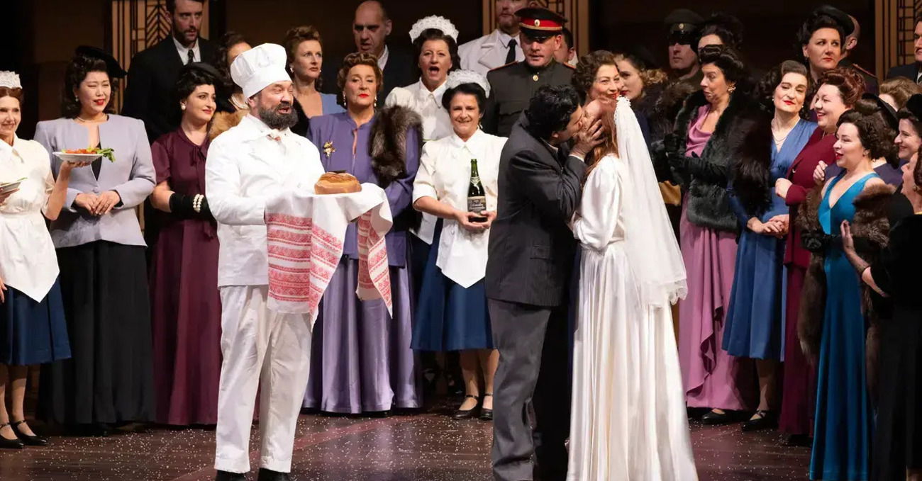 La noia della Prima della Scala: l&rsquo;opera &egrave; lunghissima, ma vi siete accorti che c&rsquo;&egrave; del sesso? E il commento di Milly Carlucci, Bruno Vespa e Mahmood&hellip; 