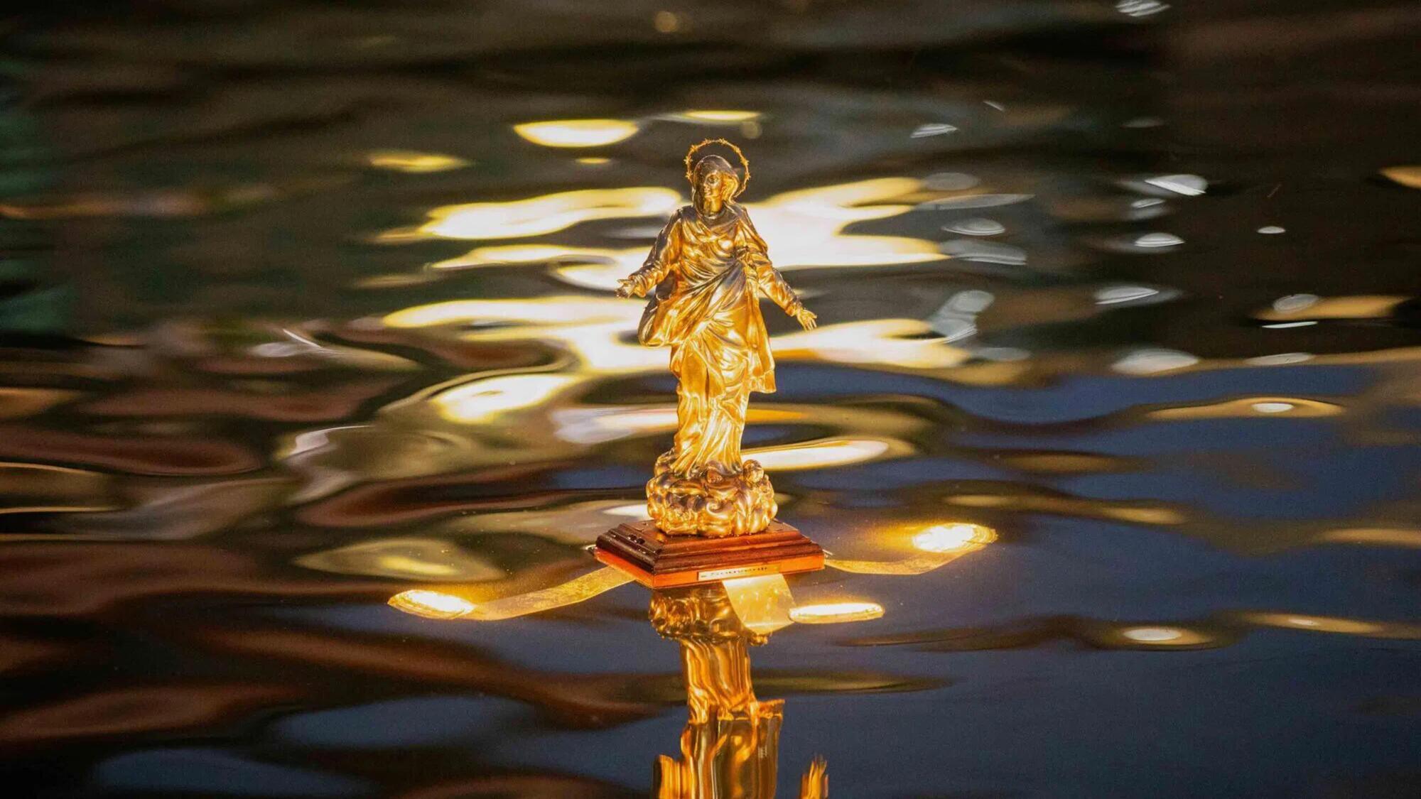&quot;La Madonnina nella Darsena&quot; di Fabrizio Spucches