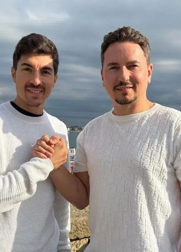 Jorge Lorenzo si sta trasformando in suo padre? Questa storia con Maverick Vinales potrebbe avere un esito pirotecnico