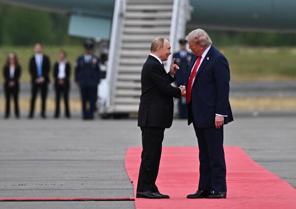 &ldquo;Usa e Russia si accordano alle spalle dell&#039;Europa&rdquo;. Il generale Camporini spiega cosa c&#039;&egrave; dietro la Strategia di Trump: &ldquo;L&#039;Italia? Farebbe bene a...&rdquo;