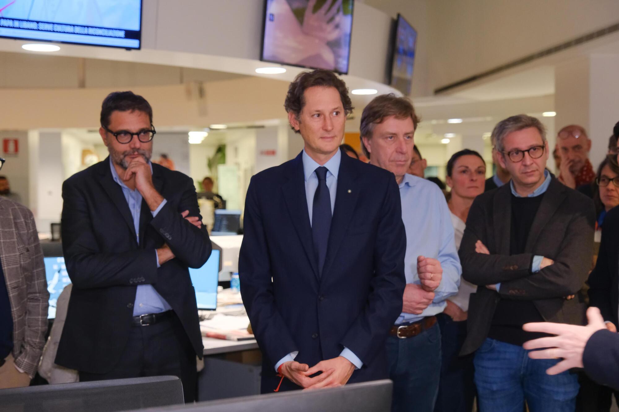 John Elkann e la solidariet&agrave; a La Stampa Ansa